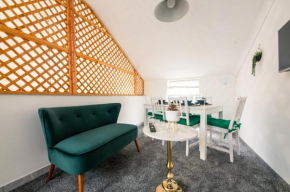 Stylish Holiday Home Groups-Families 3M